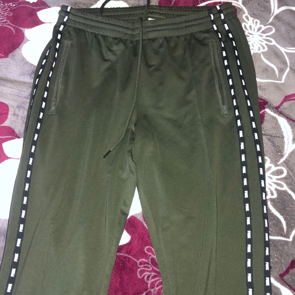 Dark green Pink Victoria’s Secret joggers